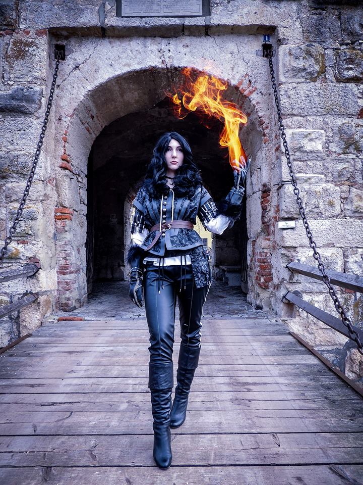 Evelyn Cosplay – Yennefer – Witcher 3