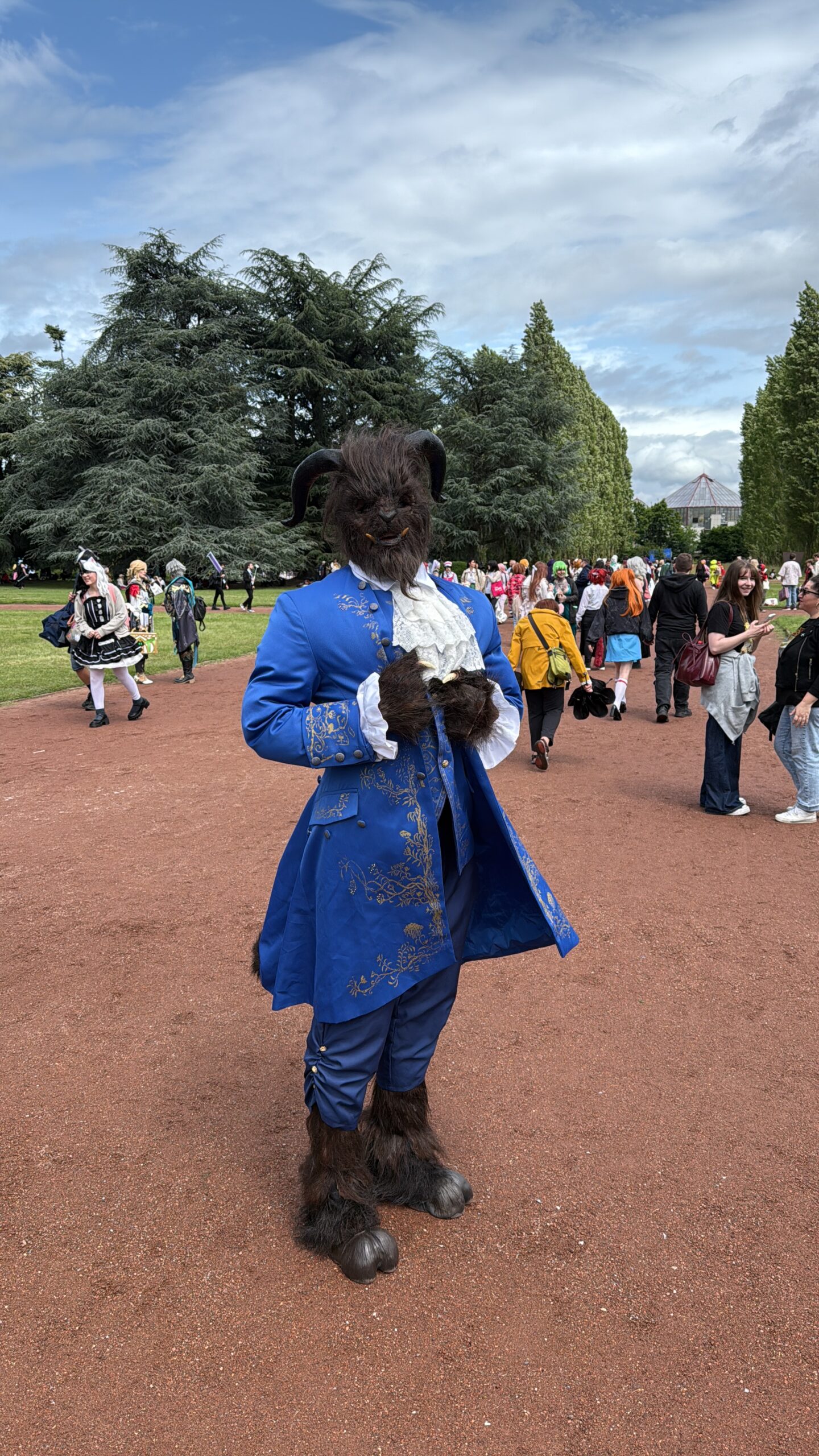 CrunchysCosplay – Das Biest – Die Schöne und das Biest