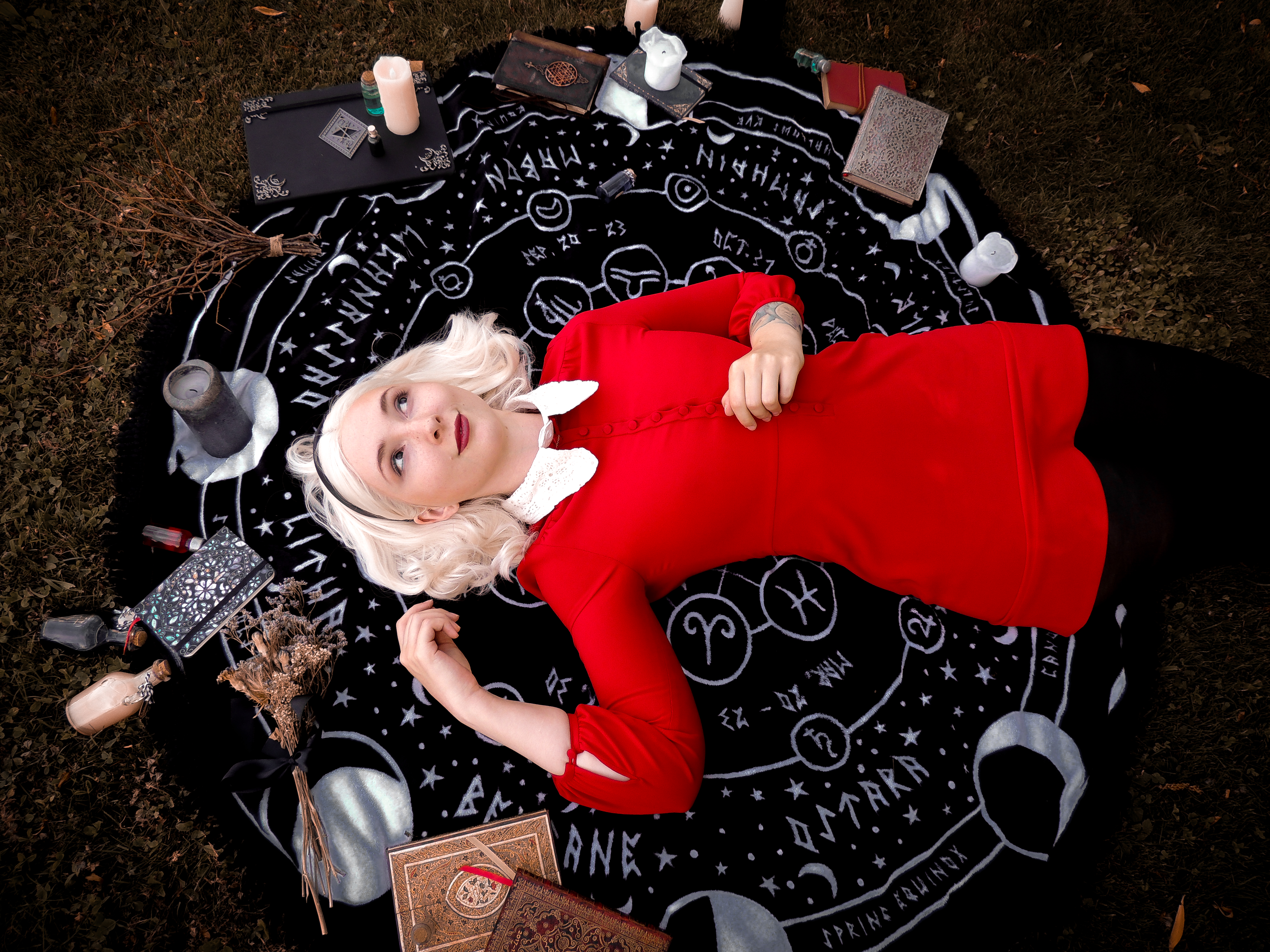 Evelyn Cosplay – Sabrina Spellman – Chilling Adventures of Sabrina Spellman