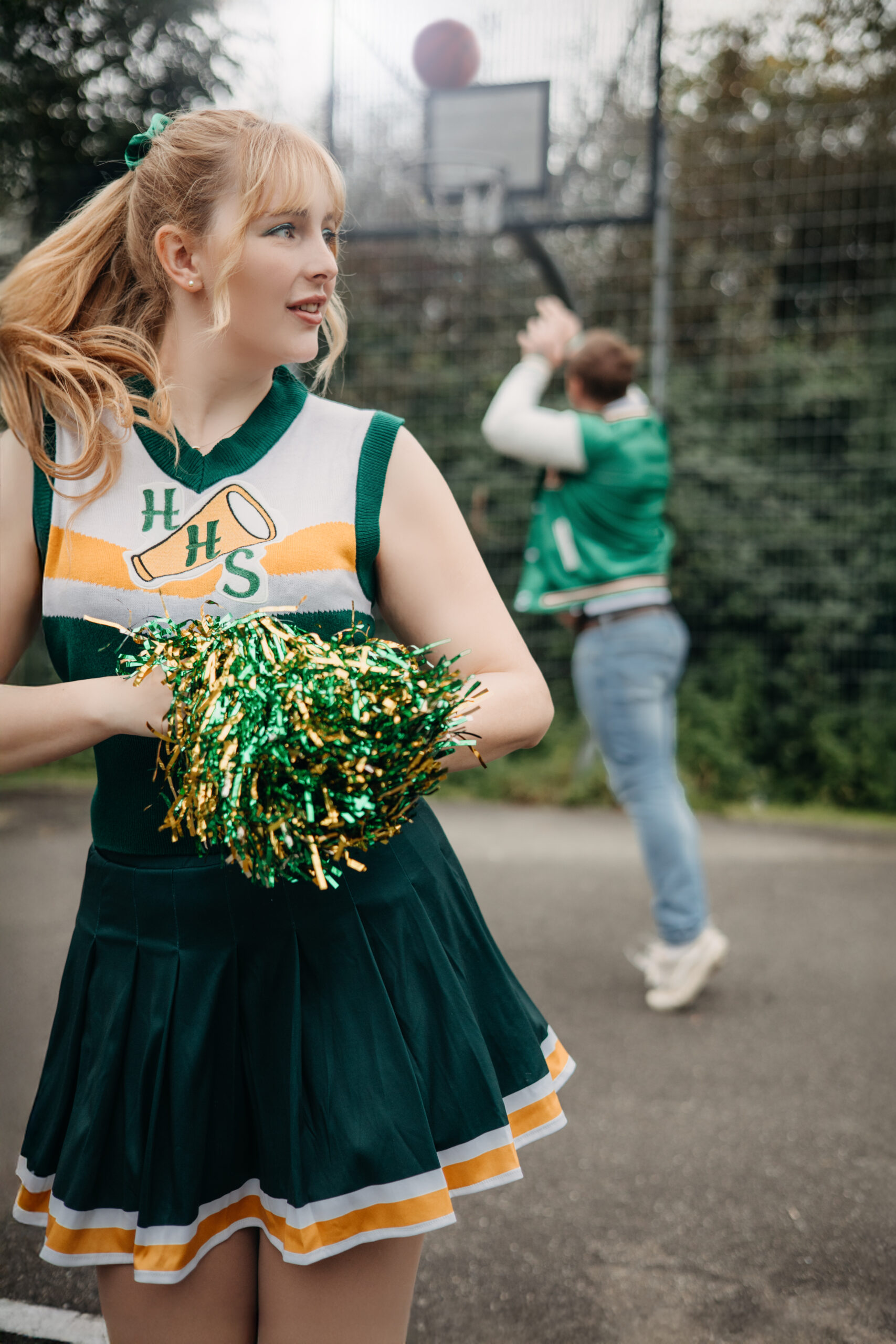 Toru – Chrissy – stranger things