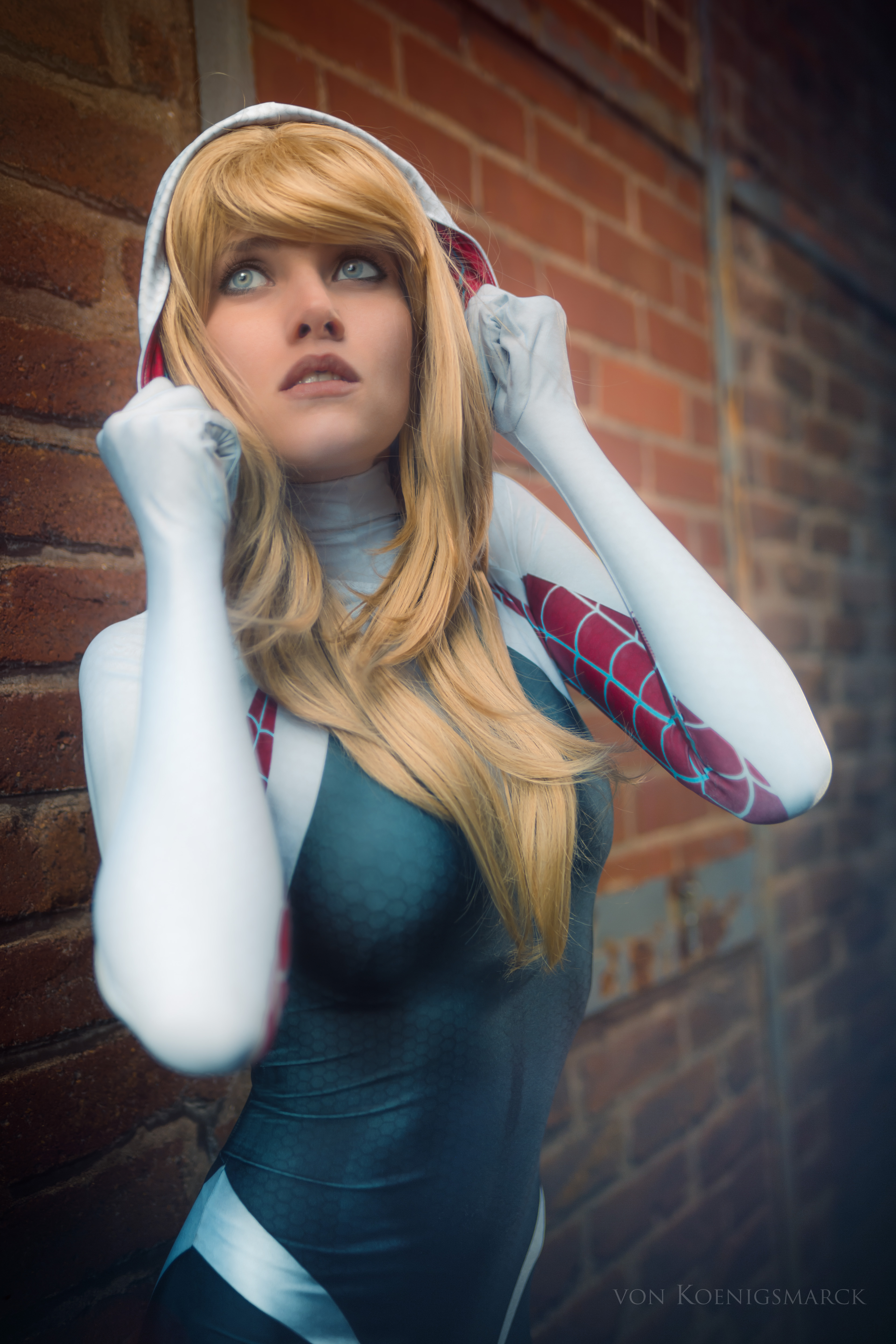 Kate T. Cosplay – Spider Gwen – Spider-Gwen