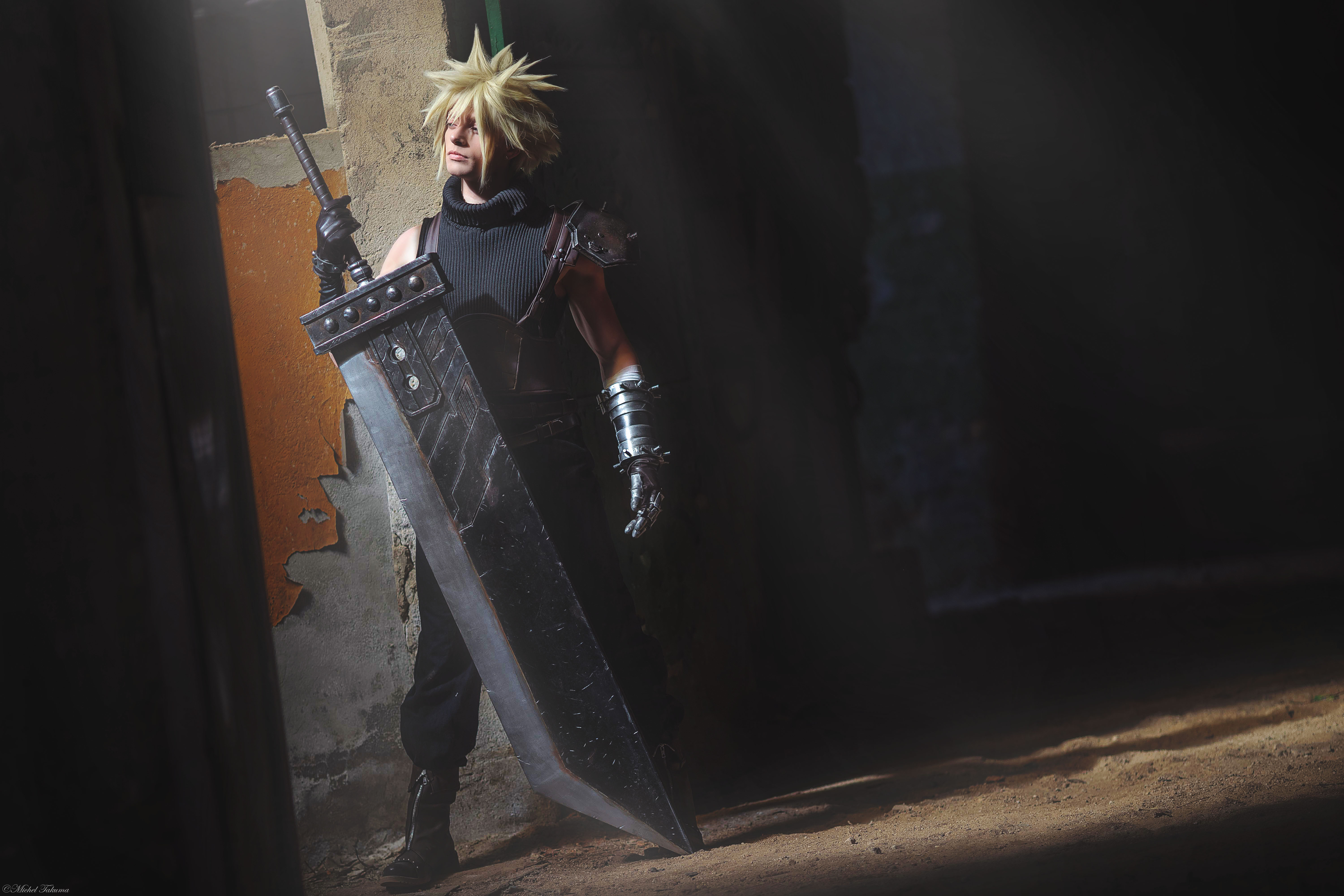 Pixel Cosplay – Cloud Strife – Final Fantasy 7 Remake