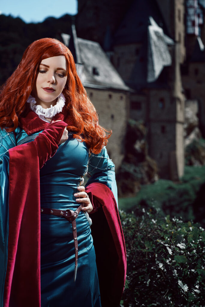 ArtcoreCosplay – Triss Merigold (Eigendesign/Kleid) – Witcher
