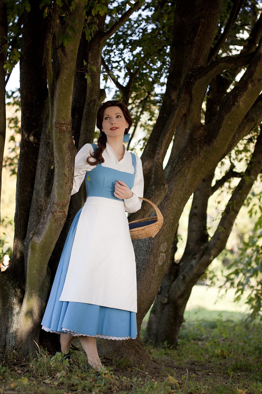 Rayi – Belle [blaues Kleid] – Die Schöne und das Biest